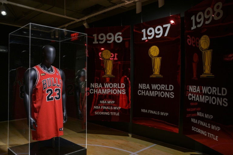  Michael Jordan ‘Last Dance’ jersey sells for $10.1 mn