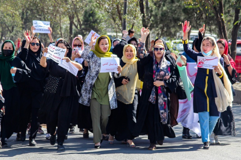  Afghan Hazaras vow return to class despite academy bombing