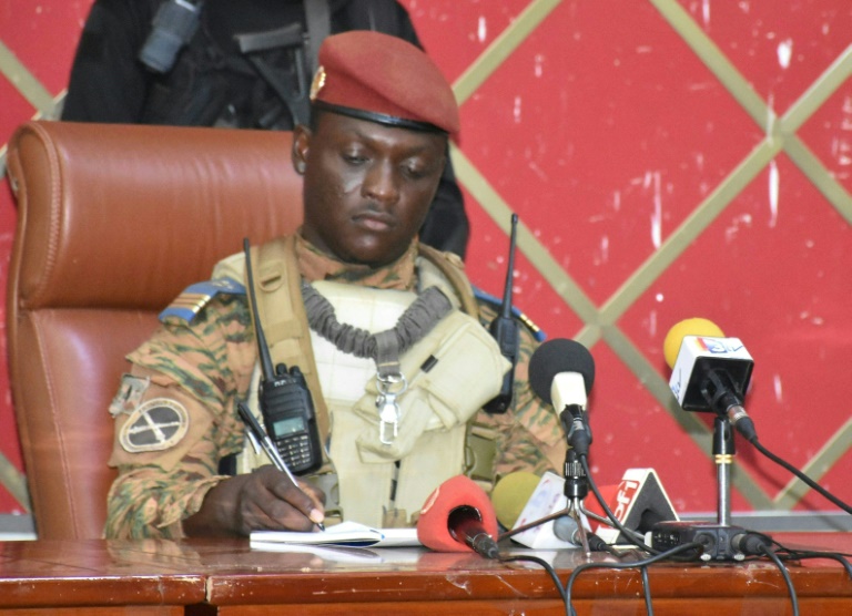  W. African bloc flies envoys to Burkina Faso after latest coup