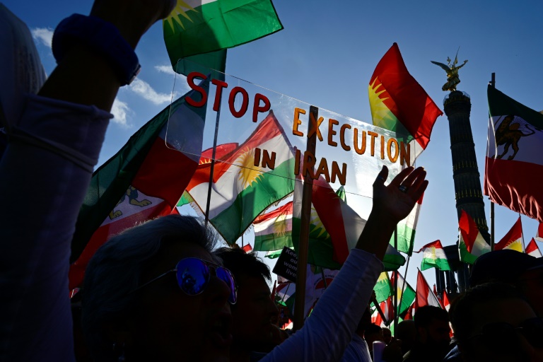  Berlin rally for Iran draws 80,000