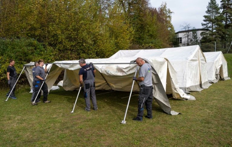 Tents for asylum seekers stir debate in Austria