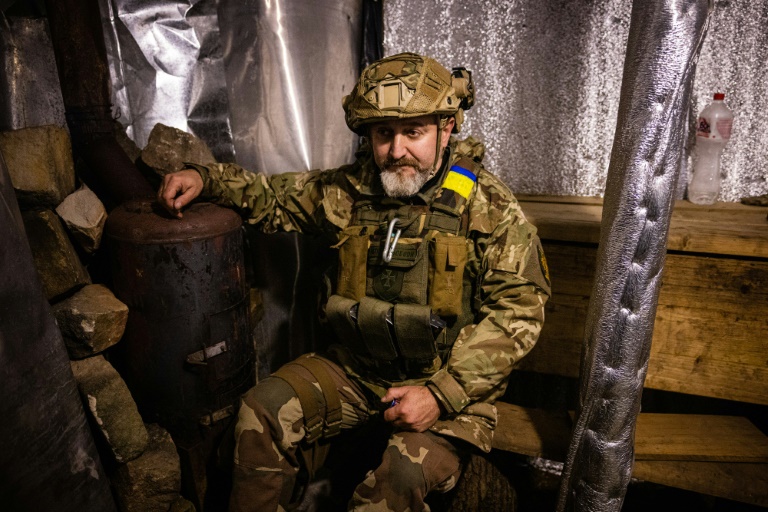  Battling the cold in the trenches of eastern Ukraine