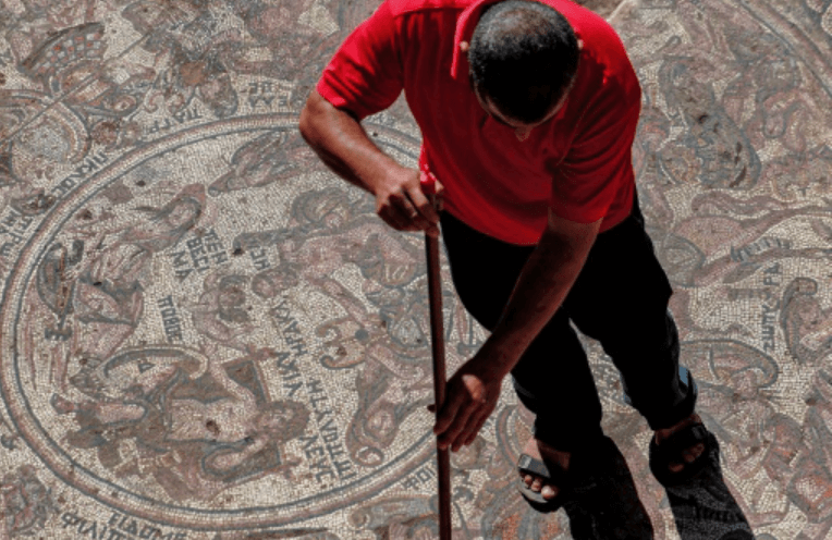  Syria unearths stunning Roman-era mosaic