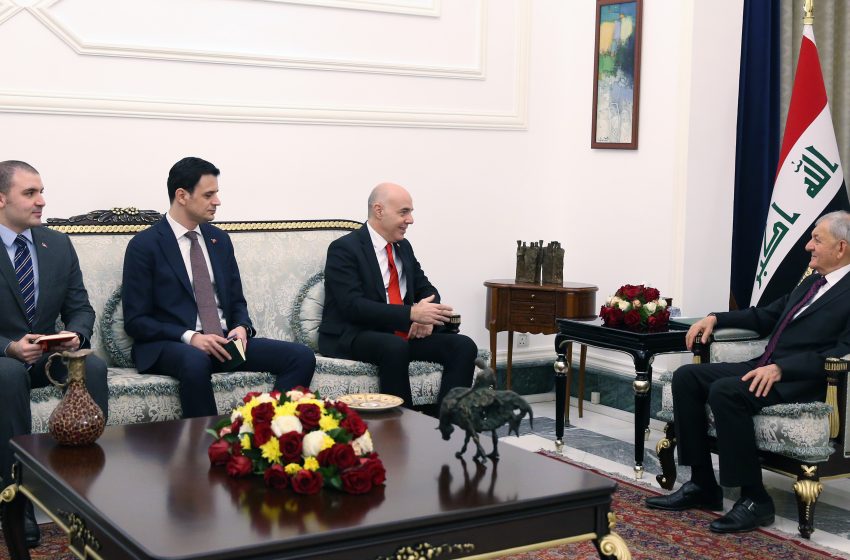  Iraq discusses strengthening economic, trade cooperation with Turkey