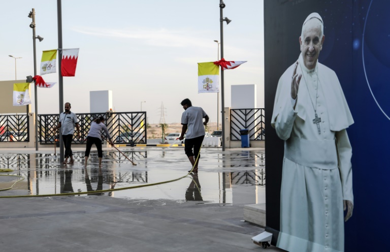  Pope visits Bahrain for interfaith talks with rights in spotlight