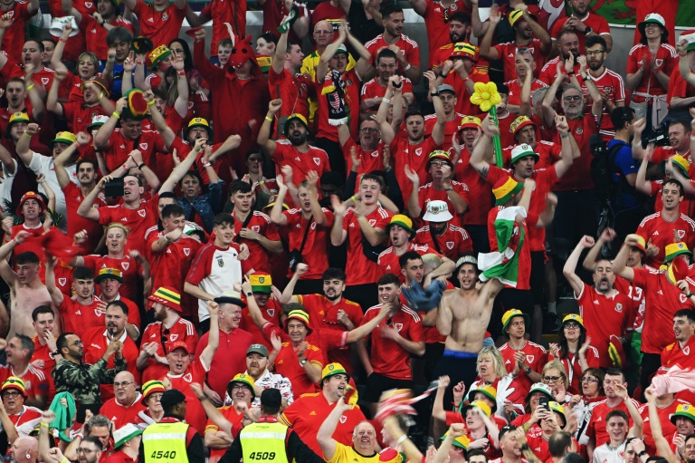  Maskless World Cup scenes spark anger in zero-Covid China