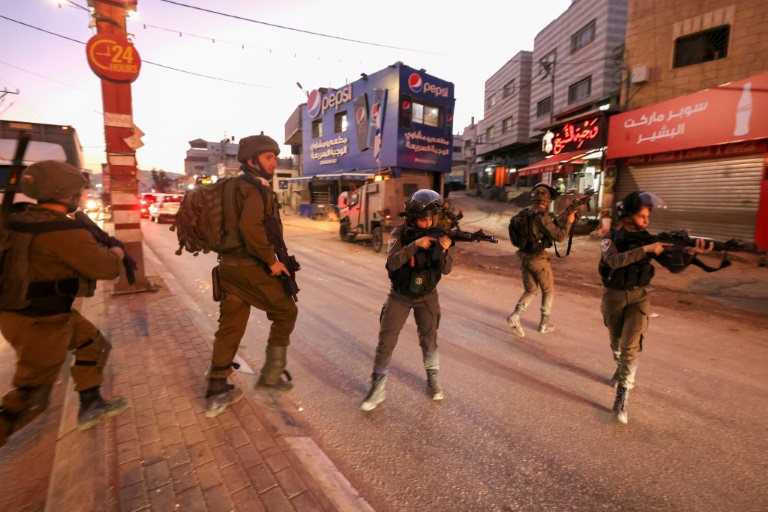  Gaza militants fire rocket into Israel amid West Bank unrest