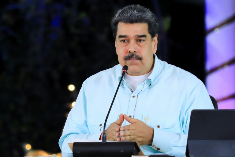  Maduro says Venezuela-Colombia border to completely reopen Jan. 1
