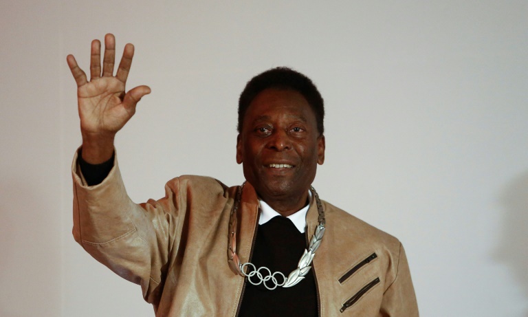  Pele to spend Christmas in hospital as cancer worsens