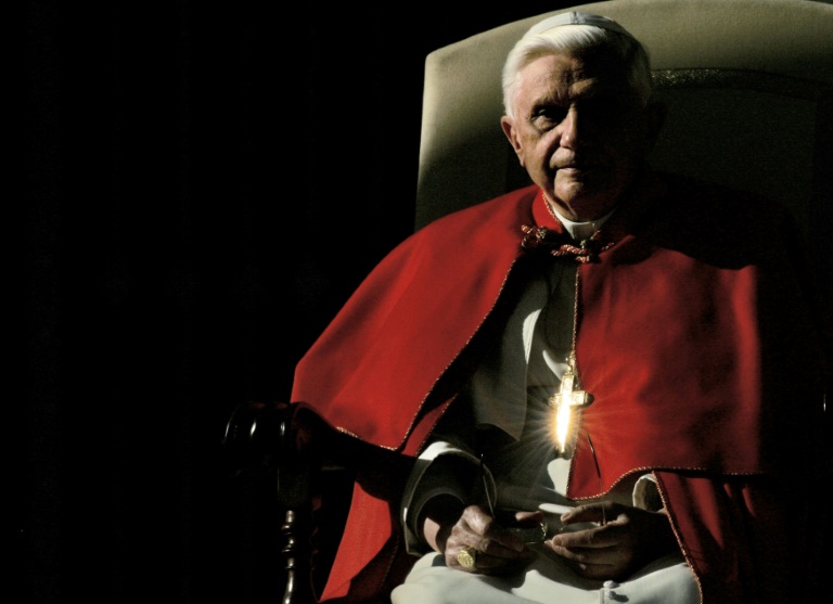  Ex-pope Benedict’s health serious but stable