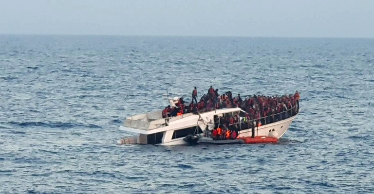  Two dead, 200 rescued in Lebanon migrant boat sinking