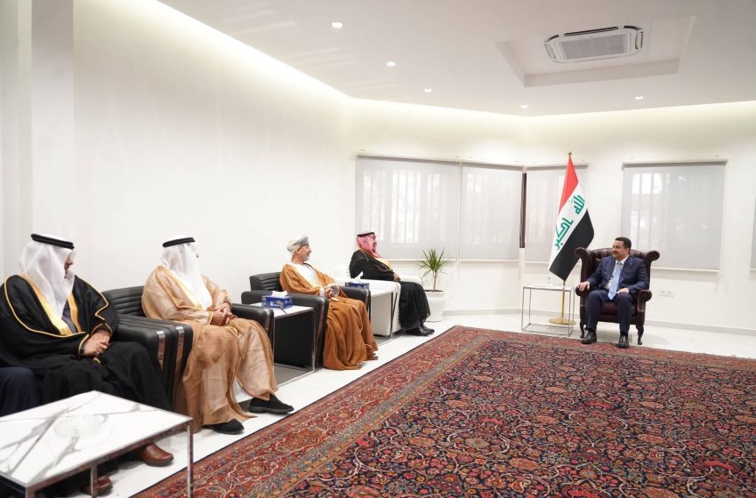  Iraqi PM receives Arab Gulf, Yemen ambassadors to Iraq in Basra