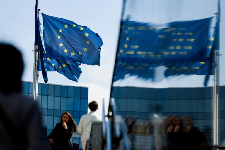  Eurozone dodges recession but gloomy outlook persists