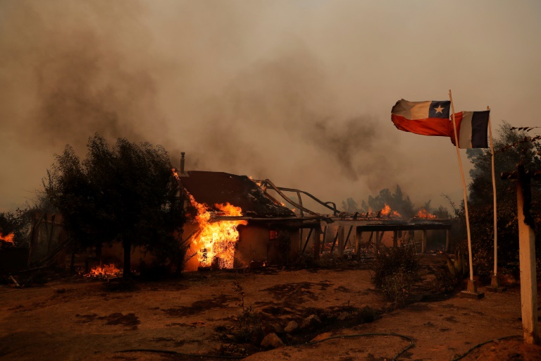  Five people dead in Chile forest fires caused by heatwave