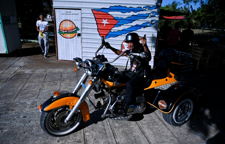  Cuba’s Harley-Davidsons a labor of love for island’s super-fans