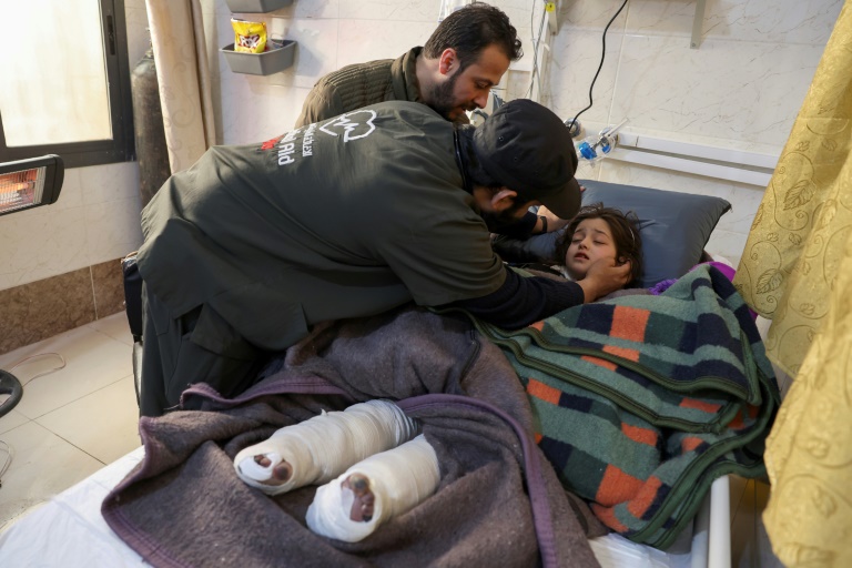  Quake girl Sham leaves Syria for treatment in Turkey