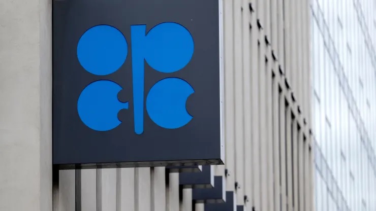  OPEC+ alliance to maintain production levels until June