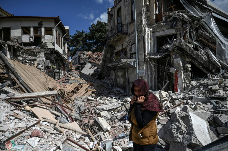  Women deal with added burdens of Turkey’s quake disaster