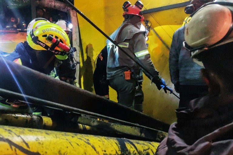  Search on for 10 trapped miners after Colombia blast kills 11