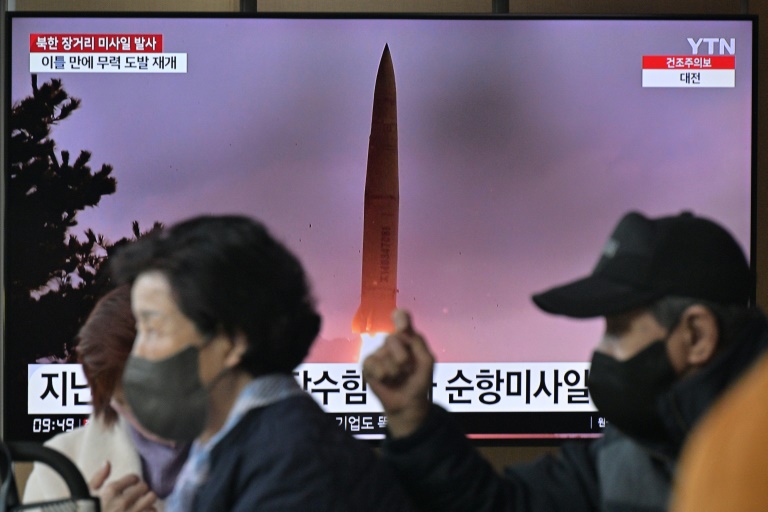  N. Korea fires ‘long-range’ missile as S. Korea president heads to Japan