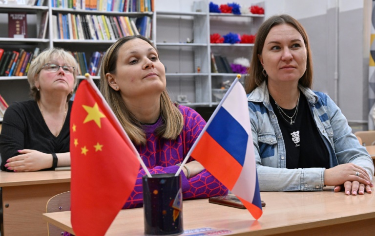 Russia’s Asia pivot spurs boom in Chinese classes