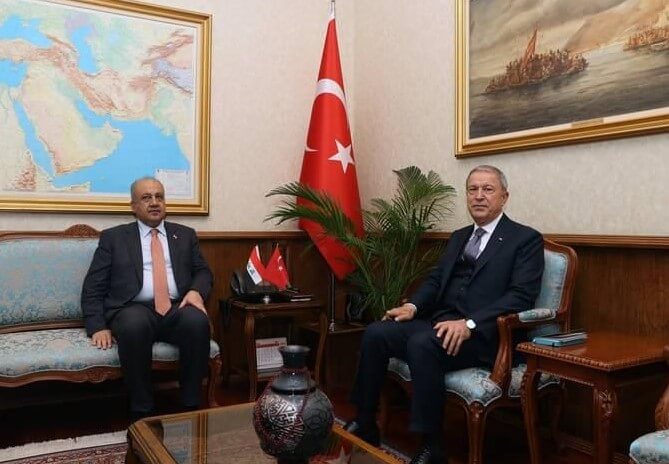  Iraqi, Turkish defense ministers discuss bilateral issues