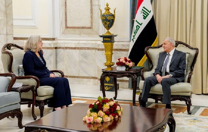  Iraqi President encourages cooperation to face economic conditions