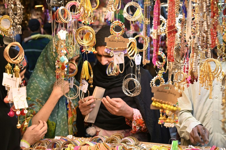  Soaring inflation dampens Eid holiday spirit in crisis-hit Pakistan