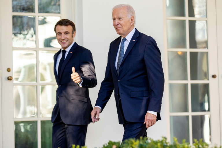  Biden, Macron talk to ease tensions after French leader’s China trip