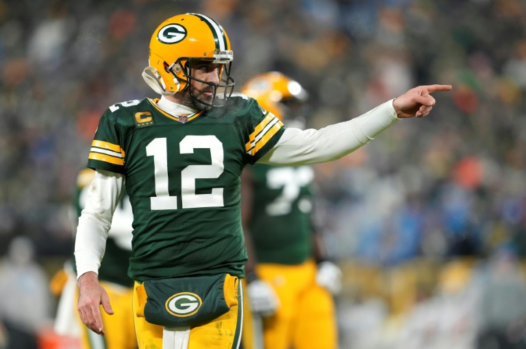  Packers reach deal sending Rodgers to Jets