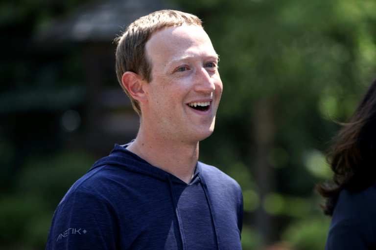  Facebook’s Zuckerberg wins gold in jiu-jitsu tournament