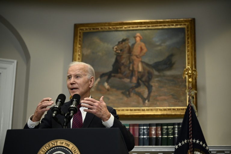  Biden ‘optimistic’ on debt talks with Republicans as default looms