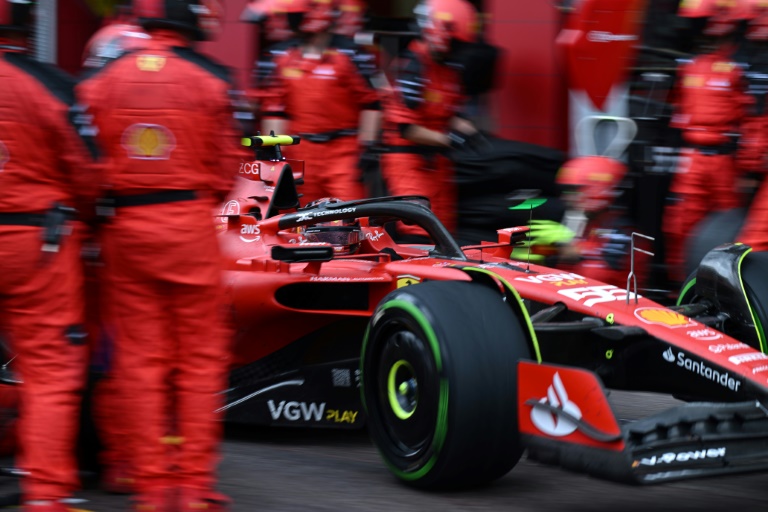  Ferrari in turmoil again over pit-stop strategy