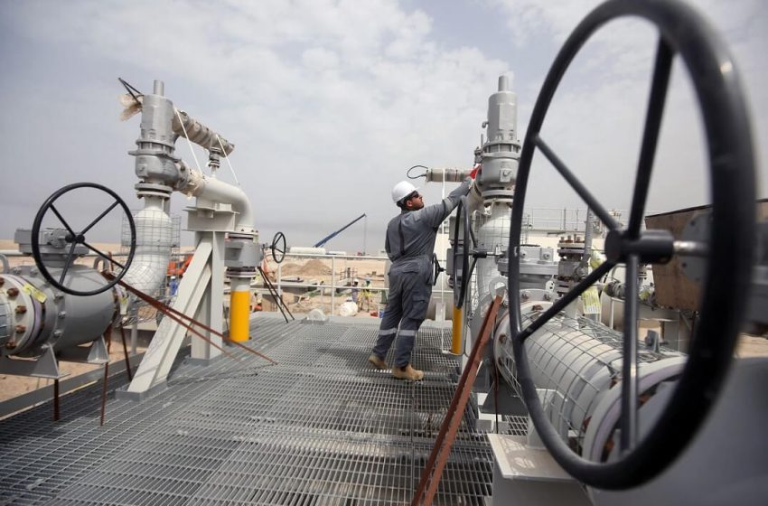  Iraq, Russia commit to OPEC+ oil production cuts