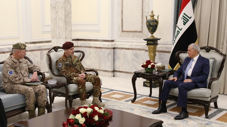  Iraqi President receives new commander of NATO Mission in Iraq