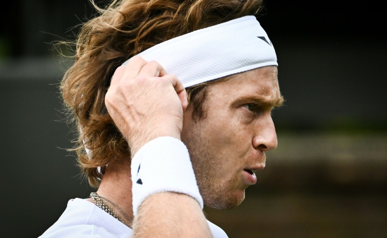  Wimbledon wrong to ban Russians, says Rublev