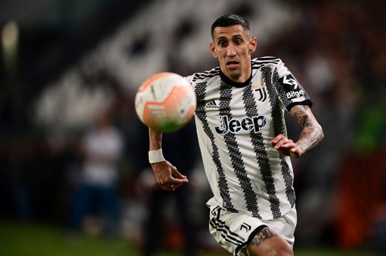  Di Maria snubs Saudi for second spell at Benfica