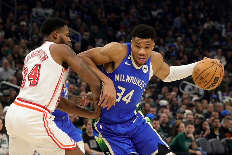  Giannis undergoes surgery, FIBA World Cup in doubt
