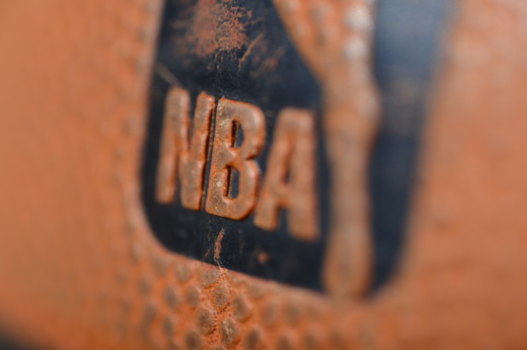  NBA adopts flopping penalty, expands coach’s challenges