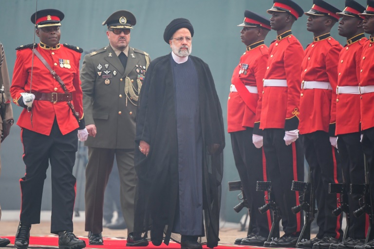  Iran and Kenya leaders vow to deepen ties