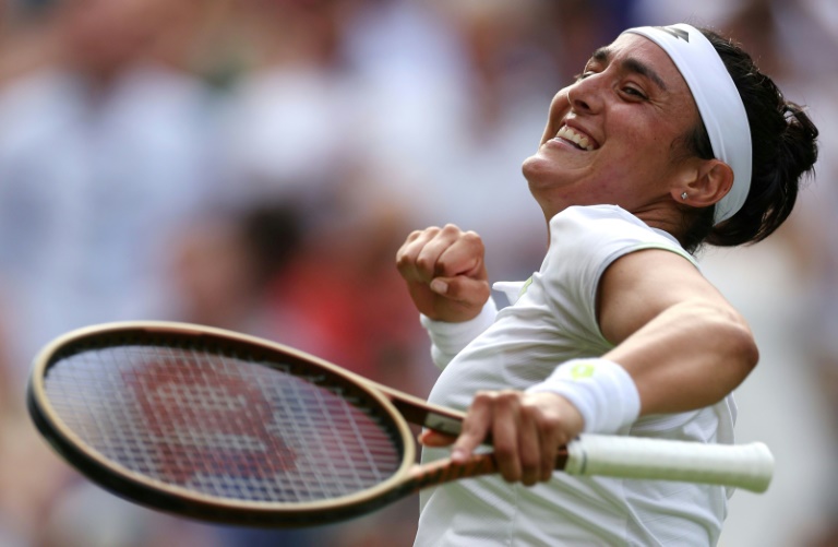  Alcaraz takes next step in bid for Wimbledon glory