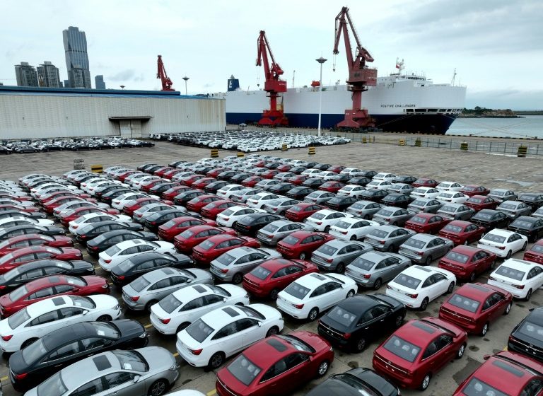  China exports plunge in June, deepening economic woes