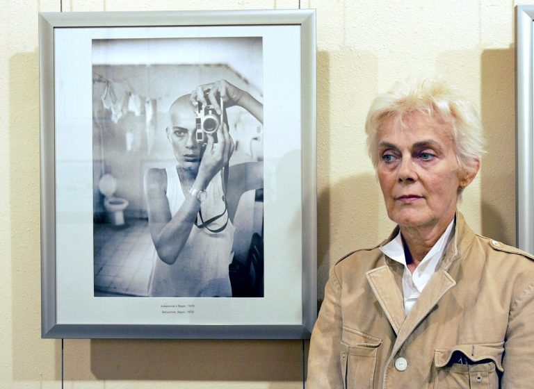 French war photographer Marie-Laure de Decker dead at 75