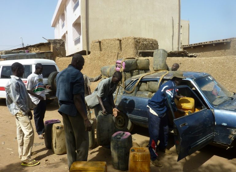  Nigeria’s end to petrol subsidies hits Niger black market