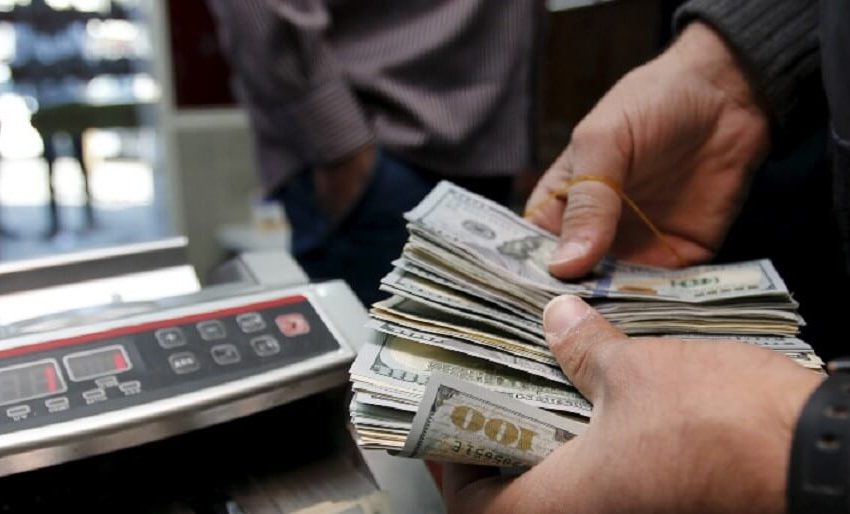  US bars 14 Iraqi banks from transferring US dollars to Iran