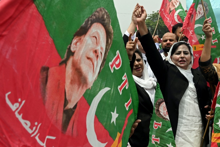  Pakistan parliament to dissolve for an election without ex-PM Khan