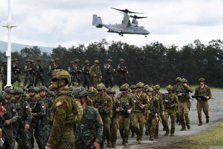  Philippine, Australian troops hold South China Sea drills