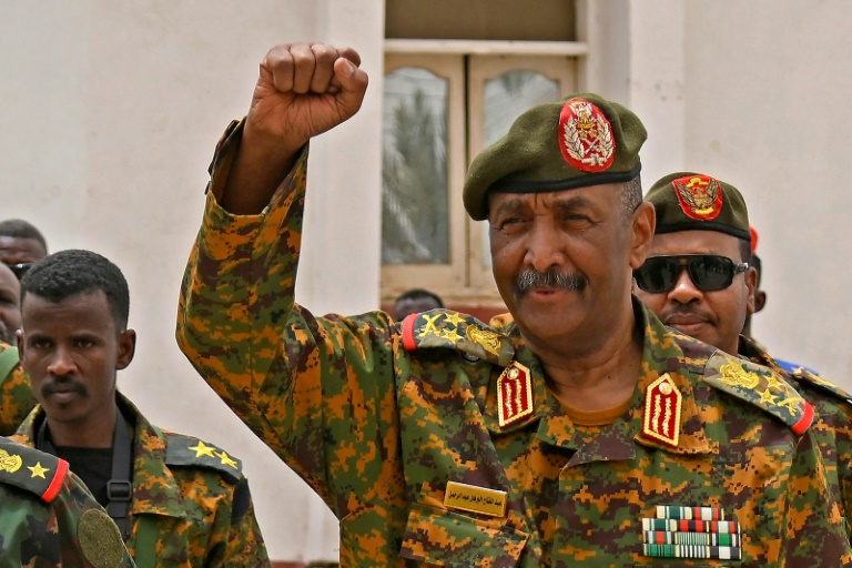  Sudan army chief heads to Egypt on first trip abroad since conflict
