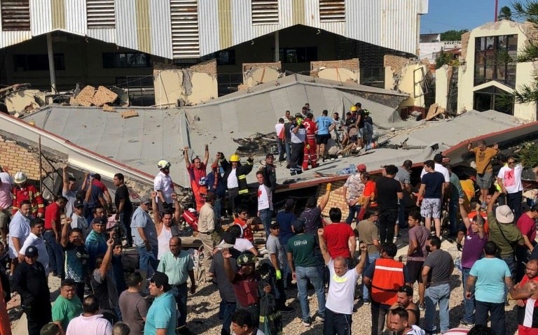  At least 7 killed in Mexico church roof collapse