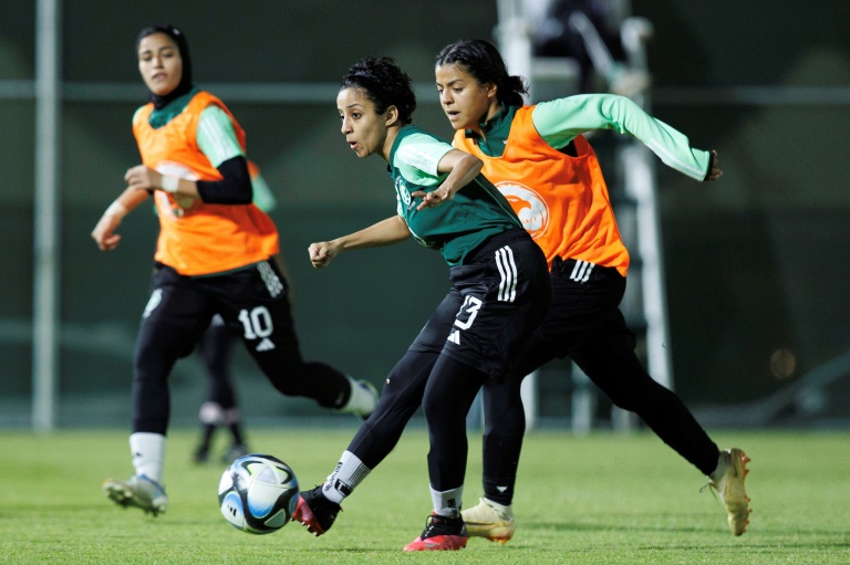  Women’s squad seeks its share of Saudi football boom